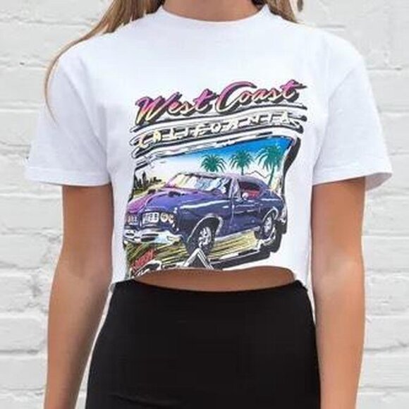 NWOT Brandy Melville Cropped Graphic T West Coast - Size S - Picture 1 of 5